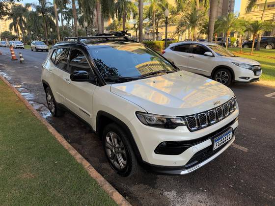 JEEP COMPASS 1.3 T270 TURBO FLEX LONGITUDE AT6 JEEP COMPASS 1.3 T270 TURBO FLEX LONGITUDE AT6